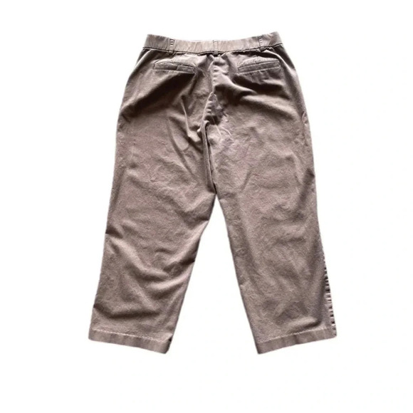 Sag Harbor Stretch Khaki Capri Women’s Pants Tan 6 - Picture 2 of 12